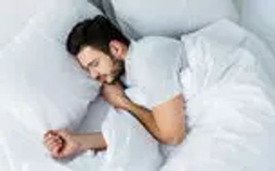 ورزش یا خواب؛ کدام‌یک ناجیِ سلامت قلب و مغز است؟