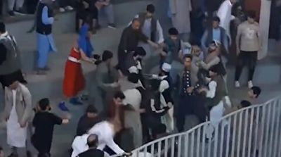 درگیری طالبان با رزمی کاران بر سر پوشش‌شان را ببینید