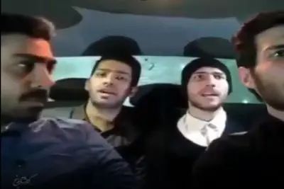 آواز جالب؛ اینا تو حالت عادی صداشون شبیه اگزوز خاوره ولی الان جوری خوندن رفیقشون قفله