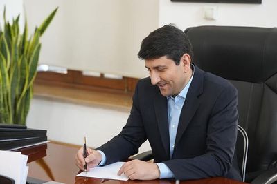توئیت وزیر ارتباطات بعد از اتصال اینترنت بین الملل | هاشمی: ملت ایران شایسته ارتباط آزاد، آینده روشن و اقتصادی پویاست