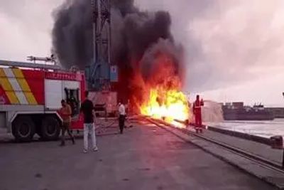 حادثه آتش سوزی در بندر کاسپین در دست بررسی است