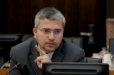 سخنگوی کمیسیون امنیت ملی: پیشرفت‌هایی در مذاکرات وجود دارد و ما این را انکار نمی‌کنیم، اما باید مراقب باشیم /خطوط قرمز ما در مذاکرات شامل پرداخت غرامت، پایان جنگ در همه جبهه‌ها از جمله لبنان، لغو تحریم‌ها و خروج نیرو‌های آمریکایی از منطقه است