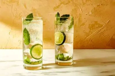 جرعه ای خنکی؛ وقتی گرما میزنه بالا فقط شربت آبلیمو نجاتت میده