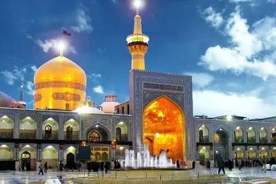 آواز احساسی؛ پسر جوون با آه و قلبی پَرپَر تو حرم امام رضا(ع) همه رو مات و مبهوت کرد