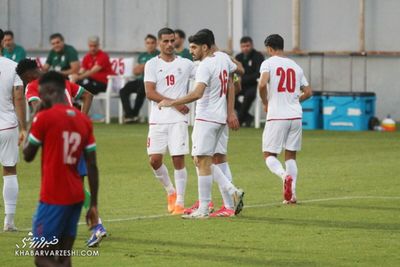 از عجایب فوتبال ایران؛ فدراسیون برای بازی با «مالی» ۱۰۰ هزار دلار داد!