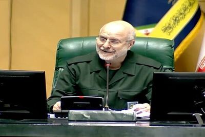 قالیباف: پیام راهبردی رهبرانقلاب نقشه راه مجلس است/ اعتمادی به وعده‌های دشمن نداریم