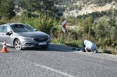 ببینید | نماز شکر راننده بعد از نجات از تصادف ترسناک!