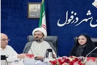 تیپ مجلسی خانم شورای شهری در یک دیدار مردمی