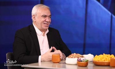 ماجرای نشان «شوالیه» فتح‌الله‌زاده چه بود؟ فردوسی‌پور را هم گول زده بودند/ این نشان را به آدم زنده نمی‌دهند! +ویدیو