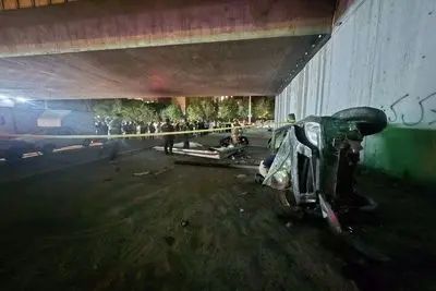مرگ زن و مرد جوان در سقوط خودرو از روی پل در شرق تهران