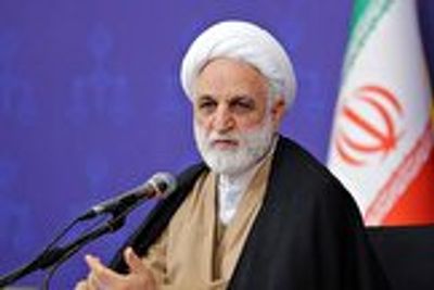 رئیس قوه قضاییه: در کوتاه‌نیامدن مقابل دشمن هیچ اختلافی بین مسئولین وجود ندارد / ممکن است در اتخاذ روش‌ها، اختلاف‌نظر باشد، اما در اصل مقاومت تردیدی وجود ندارد / مردم ما امروز در نهایت اتحاد و انسجام هستند؛ این یک فرصت تاریخی برای ماست تا نگاه و نگرش جدیدی را نسبت به برخی ساحت‌های حکمرانی و مسائل اجتماعی و امنیتی، غالب کنیم