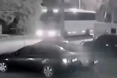 لحظه هولناک حمله پهپادی اوکراین به یک اتوبوس