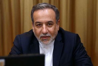 واکنش عراقچی به اقدامات امارات و کویت علیه ایران: آنچه تحریم‌ها و جنگ نتوانستند به آن دست یابند، با جنگ بیشتر به دست نخواهد آمد/ هر گونه اقدام خصمانه با پاسخی فوری و قاطع مواجه خواهد شد