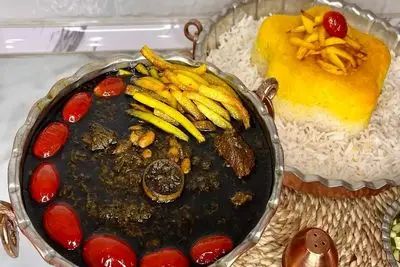 خورش تره کُردی، رقیب سرسخت قرمه سبزی
