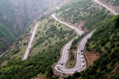 وضعیت جاده‌ها و راه‌ها، امروز ۱۵ خرداد ۱۴۰۵؛ گره ترافیکی در مسیرهای منتهی به شمال مشاهده نمی‌شود؛ تردد روان در جاده چالوس و هراز/ باران در برخی محورهای استان اردبیل