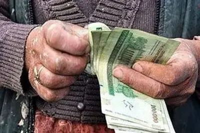 چرا دولت برای جراحی اقتصادی، پیش از همه چاقو را بر دستمزد کارگران می گذارد؟
