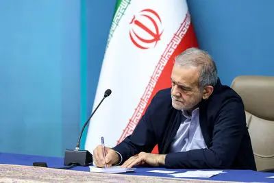 عجیب اما واقعی؛ کیهان از دولت پزشکیان تمجید کرد!