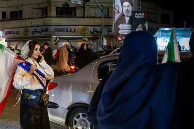 خسته نشدی انقدر مجردی اومدی تجمع؟