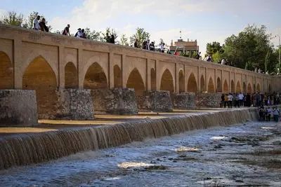 زاینده‌رود تا ۳ ماه آینده جاری است