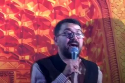 آواز کنایه دار؛ ملت یک صدا برای پهلوی آهنگ بر پهلوی و پدر فلان فلانش لعنت خوندن