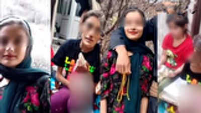 مادر دو دختر سنندجی: من اعدام می‌خواهم / پدرشان آنها را می‌زده، هم موهایش را می‌کشید و هم آن‌قدر با شلنگ به سرش ضربه زده که پوستش کنده شده، با لگد به صورت دخترم ضربه زده / بیشتر نارین را شکنجه کرده / می‌خواهم هر بلایی که سر بچه‌هایم آورده است، سر او و نامادری آورده شود