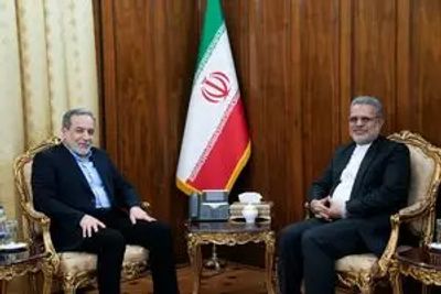 تاکید عراقچی بر ضرورت تداوم و تقویت همکاری‌های ایران و ونزوئلا