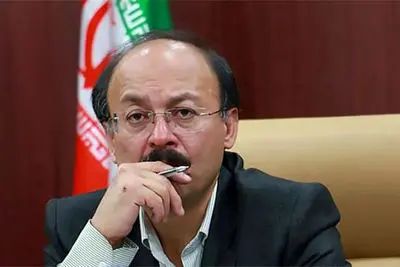 عبدالکریمی خواستار اعدام روشنفکران با گیوتین شد!