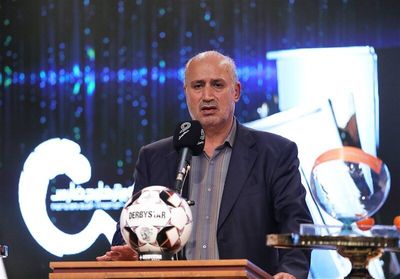 تاج: جام‌جهانی را سیاسی کرده‌اند!