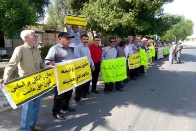 تجمع بازنشستگان کارگری در شوش و رشت