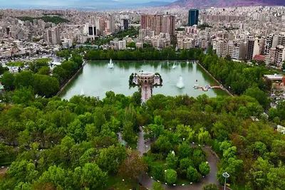 قتل عجیب زن جوان در تبریز / راننده بعد بگو مگو این زن را عمدی زیر گرفت و با خود تا فضای چمن ائل گل کشاند