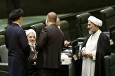 تیم جلیلی-پای‌داری شمشیر را برای قالیباف از رو بسته‌اند؛ درخواست تحصن در برابر مجلس توسط تیم پشت پرده‌ی سازماندهی تحصن‌‌های حجاب!