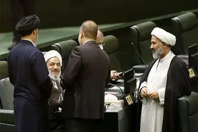 فراخوان حامیان تحصن حجاب برای تجمع مقابل مجلس