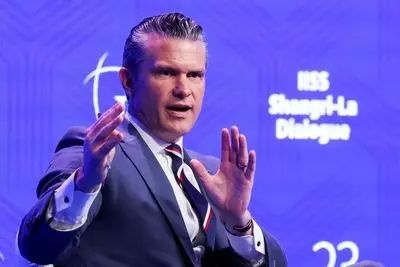 وزیر جنگ آمریکا: اتفاق مهمی درباره ایران رخ می‌دهد!