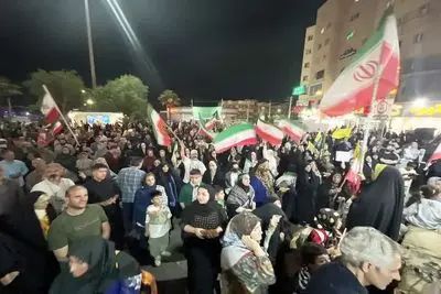 جشن‌ در میدان فردوسی و میدان انقلاب بعد از حمله امشب