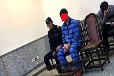 قتل مربی تکواندو بر سر 4 میلیارد تومان / شاگردش برای از بین بردن سرنخ‌ها خانه را به آتش کشید