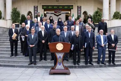 جمهوری اسلامی: گرانی هست اما دولت را درک کنید