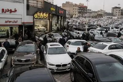 بازار خودرو سردرگم میان موشک و دلار / معاملات بازهم متوقف می‌شود؟