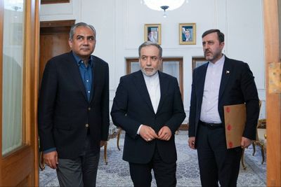 آیا مذاکرات پیش از اتفاقات چند ساعت اخیر به حالت تعلیق در آمده بود؟ / سخنگوی وزارت خارجه: خیر، روند گفت‌و‌گو‌ها ادامه داشت و متوقف نشده بود/ یکی از دلایل حضور وزیر کشور پاکستان در ایران هم کمک به تداوم روند گفت‌و‌گو‌ها بود/ طبیعی است که رایزنی‌های دیپلماتیک در هر شرایطی وجود داشته باشد