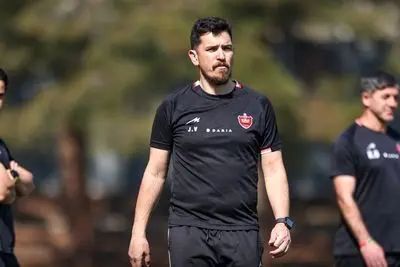 مربی پرسپولیس در عمان گرفتار شد