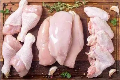 قیمت مرغ امروز دوشنبه 18 خرداد 1405