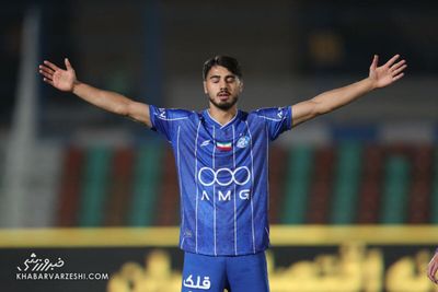 تعریف و تمجید مهاجم استقلال از سرمربی پرسپولیسی