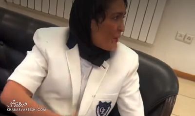 ویدیوی جدید از خواهران منصوریان/ شهربانو با دست خونی و چاقو خورده!