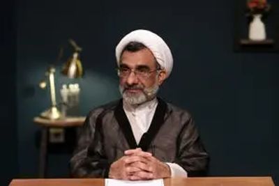 واکنش دبیر شورای عالی انقلاب فرهنگی به بازگشت برخی هنرمندان به کشور / ویدئو