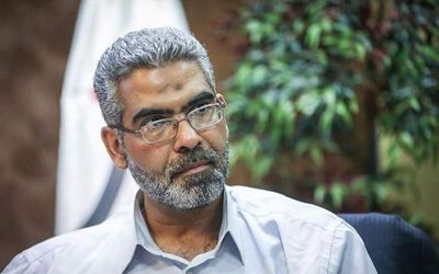 روایت عضو کمیسیون اقتصادی از نقش مجلس در دلار ۱۷۵ هزار تومانی و تورم نقطه‌ای ۸۰ درصدی/ چرا مجلس نتوانست سد راه گرانی شود؟