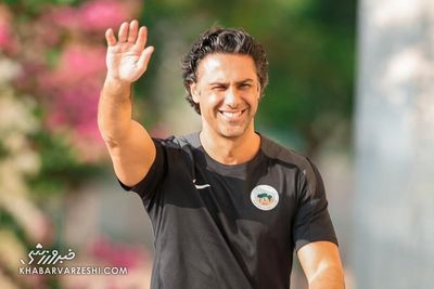 فرهاد مجیدی رسماً جدا شد/ استقلال مقصد سرمربی اخراجی؟