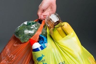 پلاستیک زیر آوار بحران