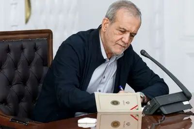 پزشکیان: می‌خواهیم نظام اداری و اجرایی طوری مدیریت شود که امکان رانت و فساد از بین برود