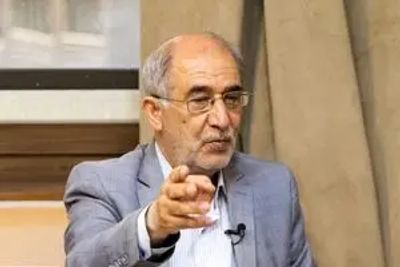 تحلیل نخستین فرمانده نیروی دریایی سپاه از 2 جنگ اخیر علیه ایران/ هر 2 جنگ 12 و 40 روزه نشان دادند که ایران دچار غافلگیری اطلاعاتی شده است/ ساختار پدافند غیرعامل ایران پاسخگوی نیازهای دستگاه‌های مختلف برای خنثی‌سازی جنگ سایبری دشمن نیست‌